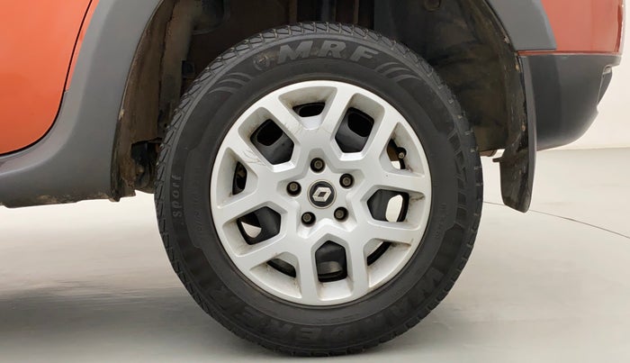 2017 Renault Duster RXL 1.6 PETROL, Petrol, Manual, 48,000 km, Left Rear Wheel