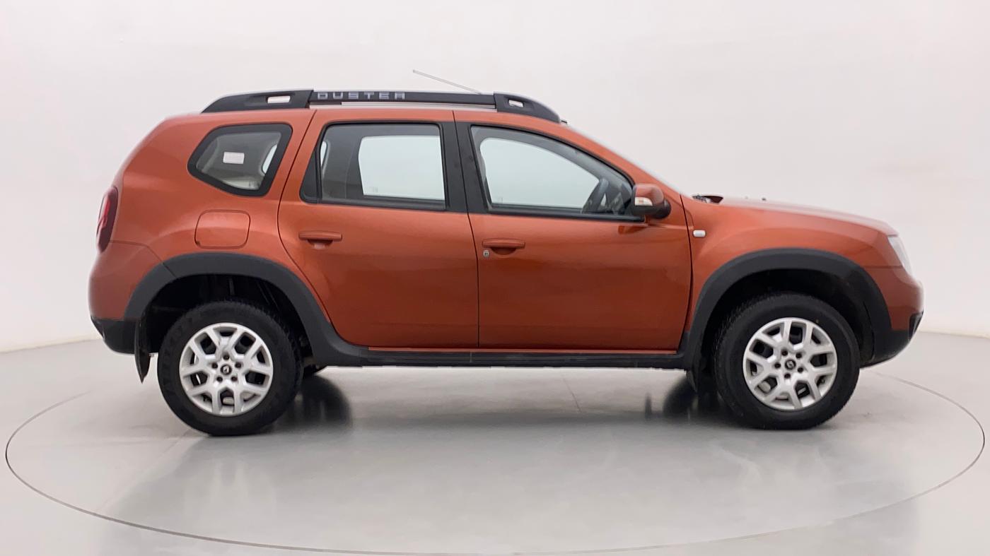 2017 Renault Duster RXL 1.6 PETROL, Petrol, Manual, 48,000 km, Right Side View
