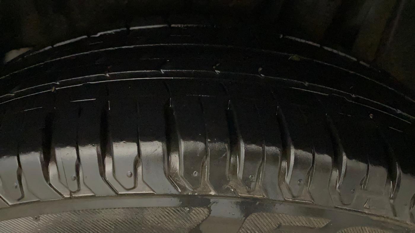 2023 Maruti Ertiga ZXI+ SHVS, Petrol, Manual, 24,284 km, Left Rear Tyre Tread