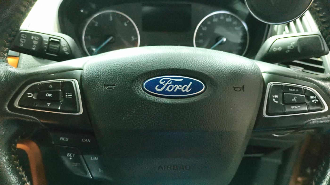 2019 Ford Ecosport TITANIUM 1.5L SPORTS(SUNROOF) DIESEL, Diesel, Manual, 1,09,797 km, Adaptive Cruise Control