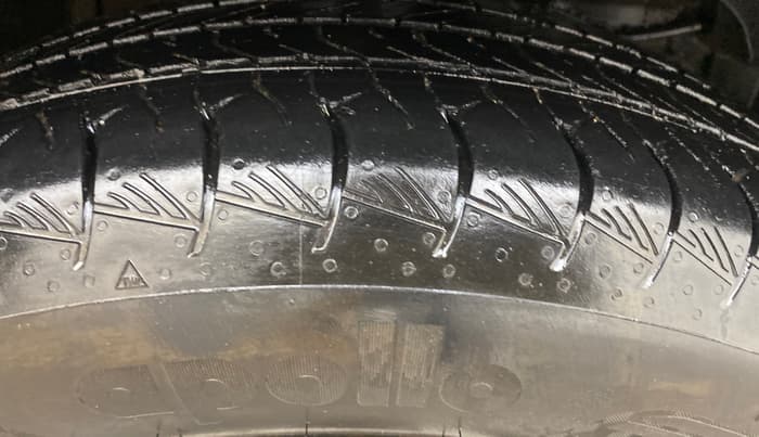 2022 Toyota URBAN CRUISER HYRYDER V HYBRID, Hybrid, Automatic, 54,927 km, Right Front Tyre Tread