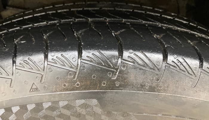 2022 Toyota URBAN CRUISER HYRYDER V HYBRID, Hybrid, Automatic, 54,927 km, Left Front Tyre Tread