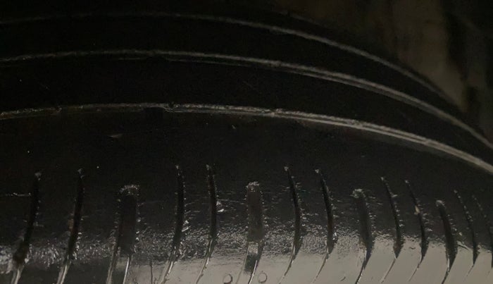 2022 KIA SONET HTX 1.0 IMT, Petrol, Manual, 84,667 km, Left Front Tyre Tread