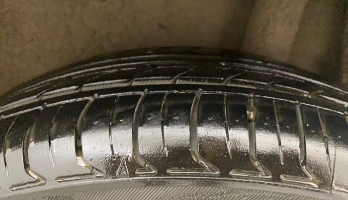 2017 Maruti Celerio VXI AMT, Petrol, Automatic, 44,986 km, Left Rear Tyre Tread