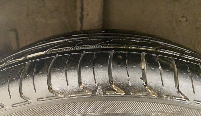 2017 Maruti Celerio VXI AMT, Petrol, Automatic, 44,986 km, Right Rear Tyre Tread