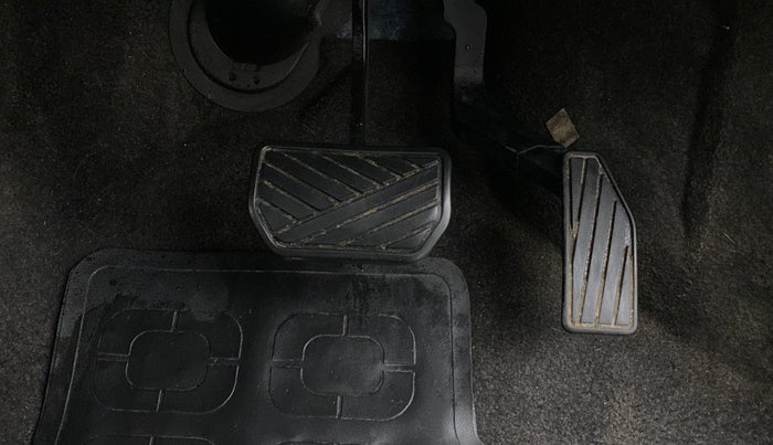 2018 Maruti Wagon R 1.0 VXI AMT, Petrol, Automatic, 31,597 km, Pedals