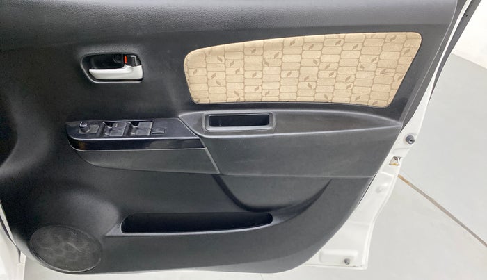 2018 Maruti Wagon R 1.0 VXI AMT, Petrol, Automatic, 31,597 km, Driver Side Door Panels Control