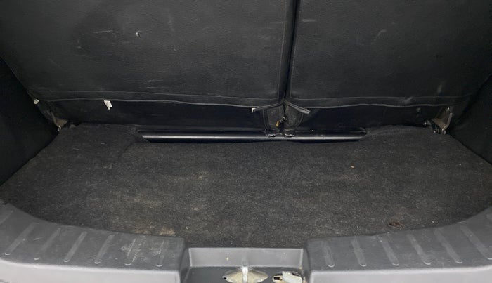 2018 Maruti Wagon R 1.0 VXI AMT, Petrol, Automatic, 31,597 km, Boot Inside View