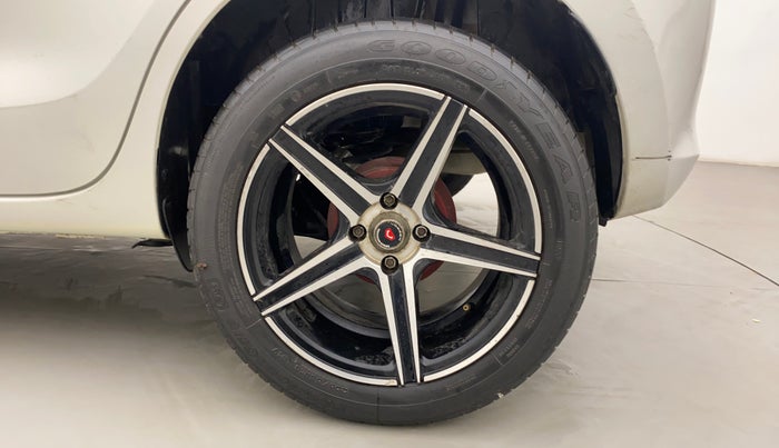 2020 Maruti Swift LXI, Petrol, Manual, 26,600 km, Left Rear Wheel