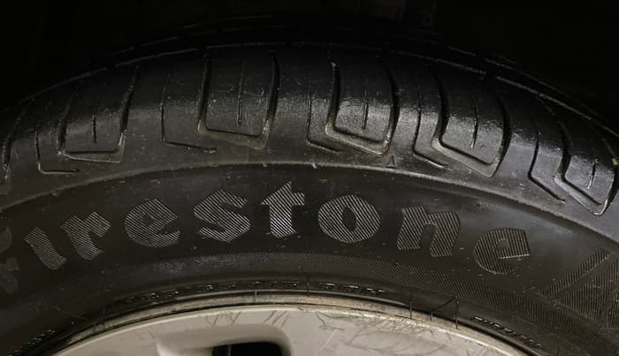 2016 Maruti Ertiga VXI, Petrol, Manual, 54,614 km, Left Front Tyre Tread
