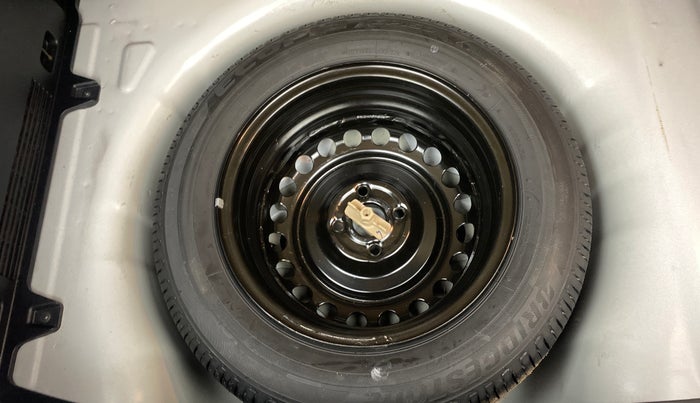 2021 Hyundai NEW I20 ASTA (O) 1.2 MT, Petrol, Manual, 13,491 km, Spare Tyre