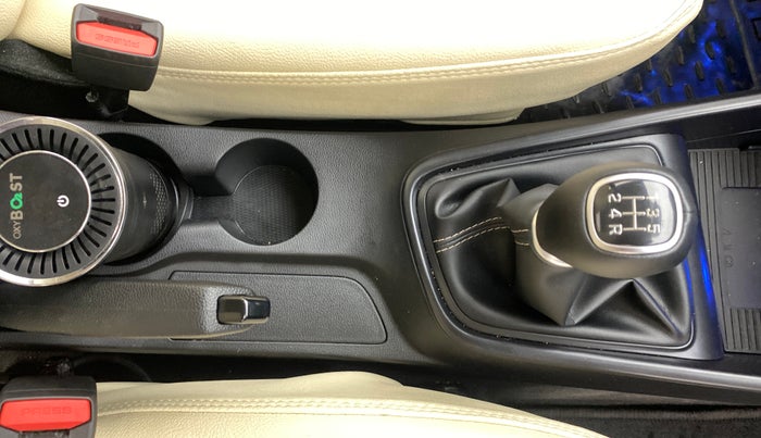 2021 Hyundai NEW I20 ASTA (O) 1.2 MT, Petrol, Manual, 13,491 km, Gear Lever