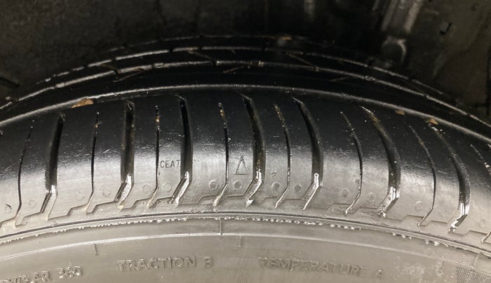 2021 Hyundai NEW I20 ASTA (O) 1.2 MT, Petrol, Manual, 13,491 km, Left Rear Tyre Tread