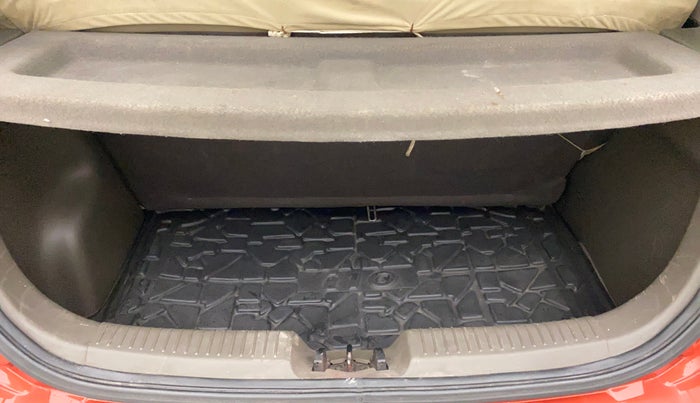 2010 Hyundai i10 MAGNA 1.2, Petrol, Manual, 39,831 km, Boot Inside