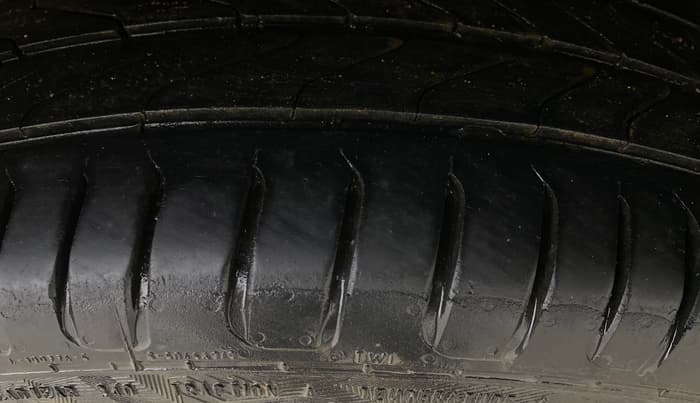 2020 Volkswagen Vento HIGHLINE 1.0L TSI, Petrol, Manual, 72,576 km, Left Rear Tyre Tread