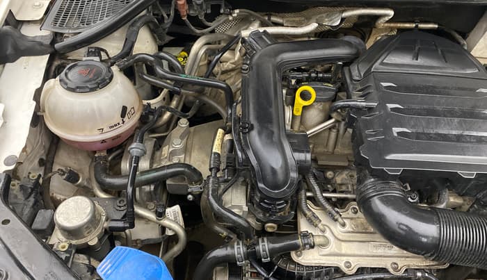 2020 Volkswagen Vento HIGHLINE 1.0L TSI, Petrol, Manual, 72,576 km, Engine View - Right
