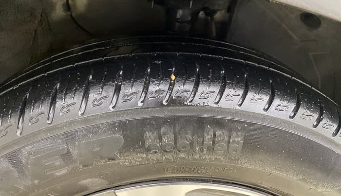 2021 KIA SONET HTX 1.0 IMT, Petrol, Manual, 60,596 km, Right Front Tyre Tread