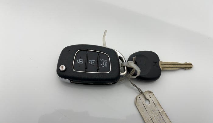 2017 Hyundai Elite i20 SPORTZ 1.2, Petrol, Manual, 63,020 km, Key Close Up