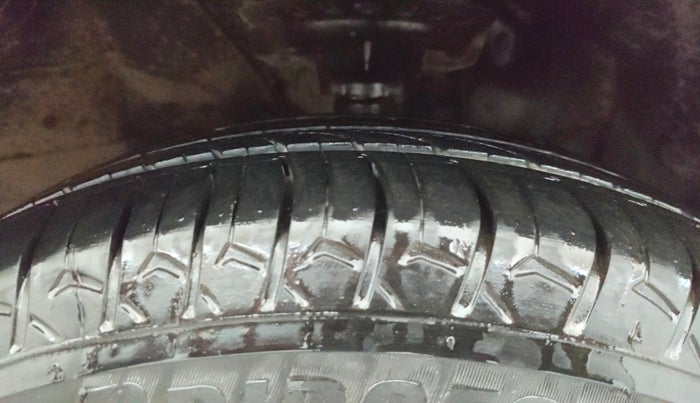 2016 Hyundai Elite i20 SPORTZ 1.2, Petrol, Manual, 1,15,706 km, Right Front Tyre Tread