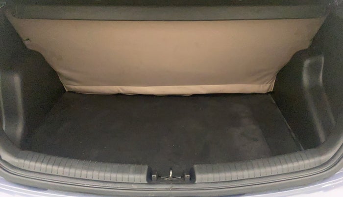 2016 Hyundai Grand i10 ASTA AT 1.2 KAPPA VTVT, Petrol, Automatic, 70,453 km, Boot Inside