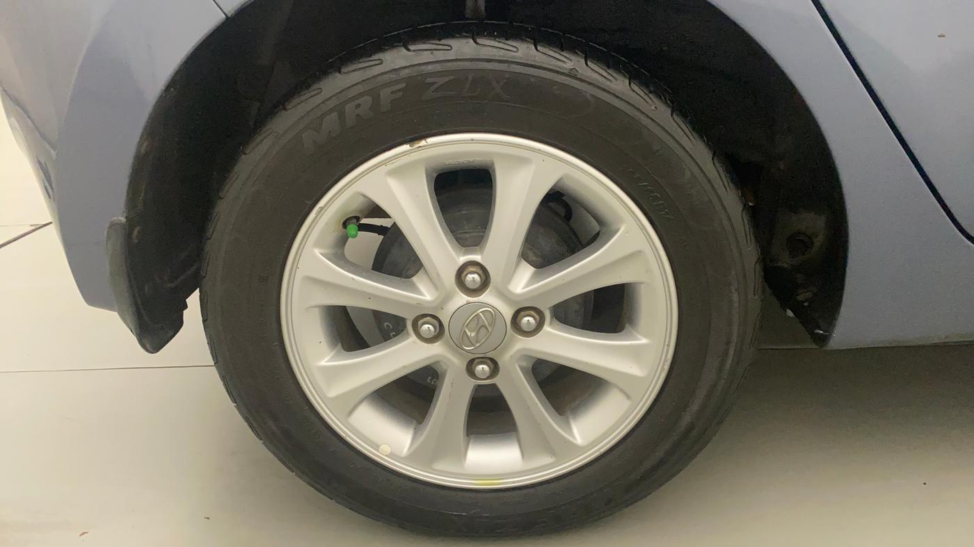 2016 Hyundai Grand i10 ASTA AT 1.2 KAPPA VTVT, Petrol, Automatic, 70,453 km, Right Rear Wheel