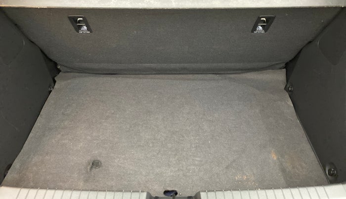 2018 Hyundai Elite i20 ASTA 1.2 (O), Petrol, Manual, 15,974 km, Boot Inside