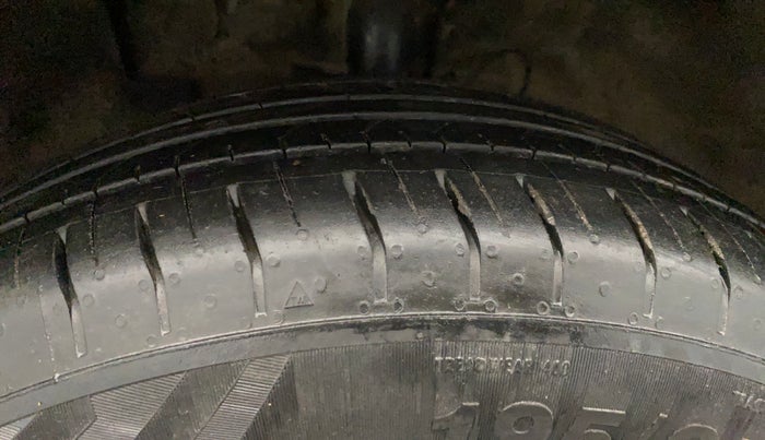 2021 Hyundai VENUE S 1.2, Petrol, Manual, 52,272 km, Left Front Tyre Tread