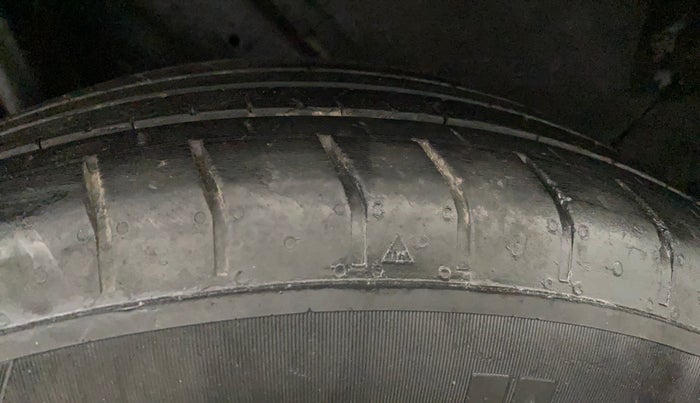 2021 Hyundai VENUE S 1.2, Petrol, Manual, 52,272 km, Right Rear Tyre Tread