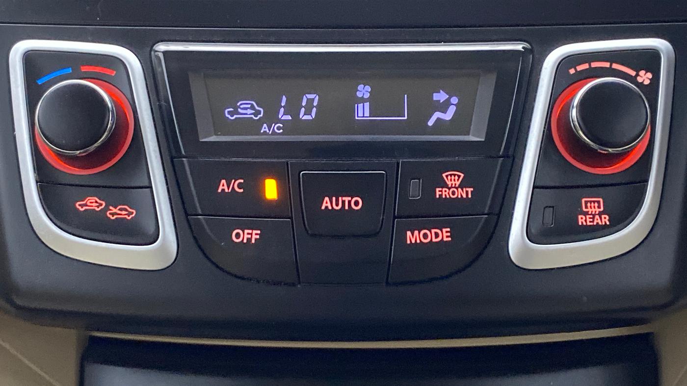 2018 Maruti Ciaz ALPHA 1.5 AT SHVS, Petrol, Automatic, 33,639 km, Automatic Climate Control