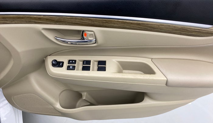 2018 Maruti Ciaz ALPHA 1.5 AT SHVS, Petrol, Automatic, 33,639 km, Driver Side Door Panels Control