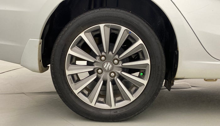 2018 Maruti Ciaz ALPHA 1.5 AT SHVS, Petrol, Automatic, 33,639 km, Right Rear Wheel
