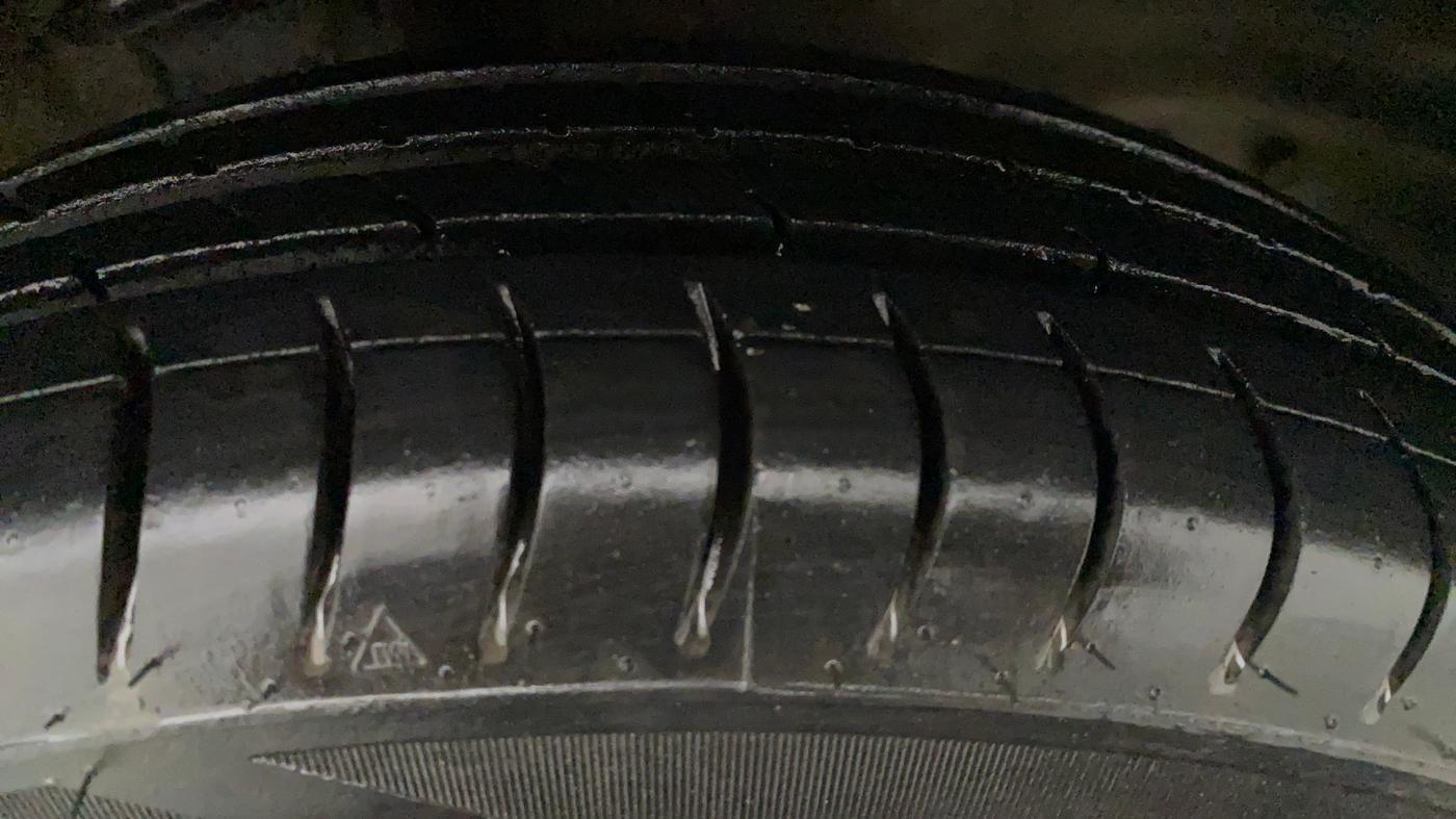 2016 Maruti Alto 800 LXI, Petrol, Manual, 38,292 km, Left Front Tyre Tread