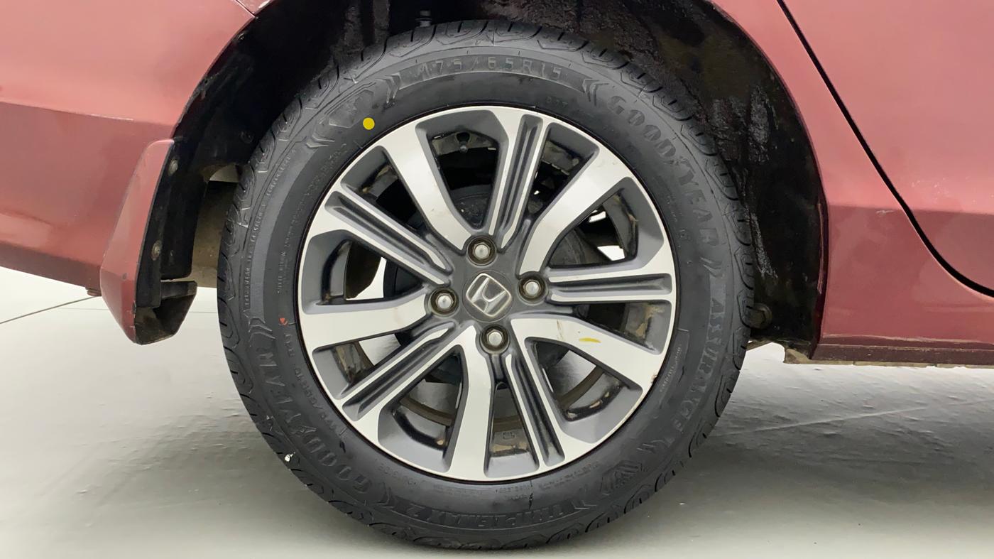 2017 Honda City V CVT, Petrol, Automatic, 43,462 km, Right Rear Wheel