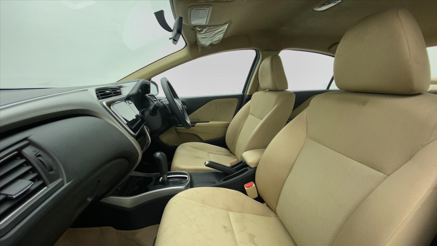2017 Honda City V CVT, Petrol, Automatic, 43,462 km, Right Side Front Door Cabin