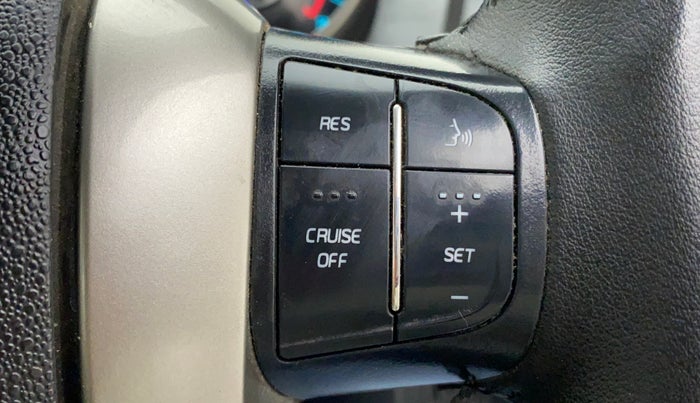 2020 Mahindra XUV500 W7 AT, Diesel, Automatic, 24,489 km, Adaptive Cruise Control