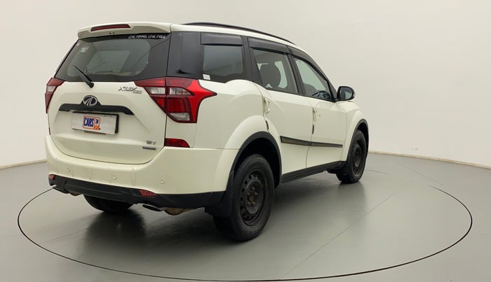 2020 Mahindra XUV500 W7 AT, Diesel, Automatic, 24,489 km, Right Back Diagonal