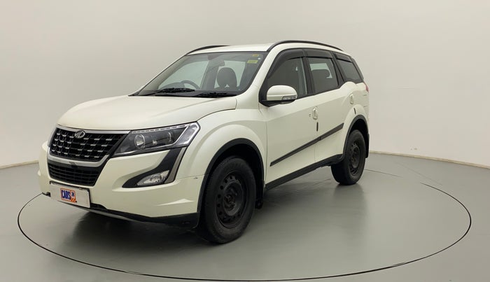 2020 Mahindra XUV500 W7 AT, Diesel, Automatic, 24,489 km, Left Front Diagonal