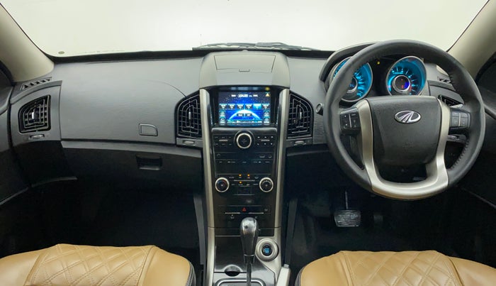 2020 Mahindra XUV500 W7 AT, Diesel, Automatic, 24,489 km, Dashboard