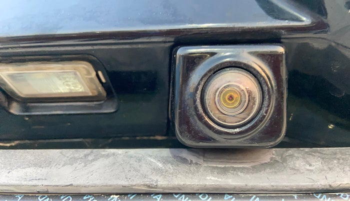 2021 Tata Harrier XZA PLUS 2.0L, Diesel, Automatic, 1,11,291 km, Parking Camera