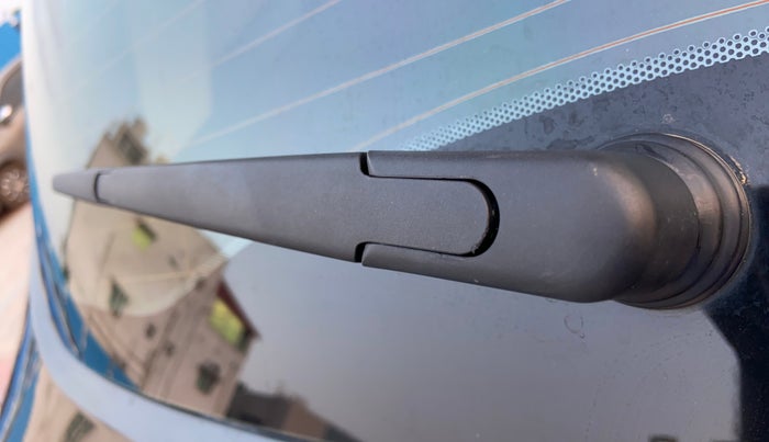 2021 Tata Harrier XZA PLUS 2.0L, Diesel, Automatic, 1,11,291 km, Rear Wiper