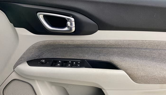 2021 Jeep Compass LONGITUDE (O) 1.4 PETROL DCT, Petrol, Automatic, 74,548 km, Driver Side Door Panels Control