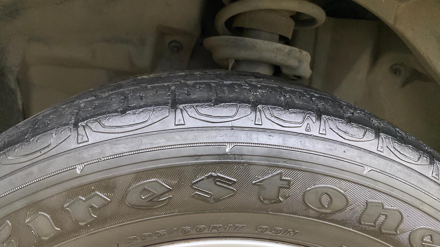 2021 Jeep Compass LONGITUDE (O) 1.4 PETROL DCT, Petrol, Automatic, 74,548 km, Left Front Tyre Tread