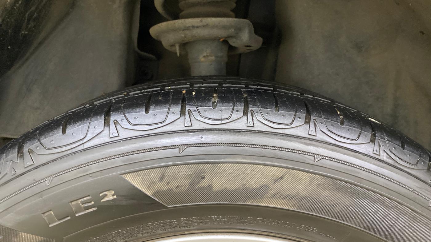 2021 Jeep Compass LONGITUDE (O) 1.4 PETROL DCT, Petrol, Automatic, 74,548 km, Right Rear Tyre Tread