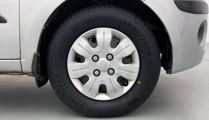 2009 Hyundai i10 SPORTZ 1.2 AT, Petrol, Automatic, 49,891 km, Right Front Wheel