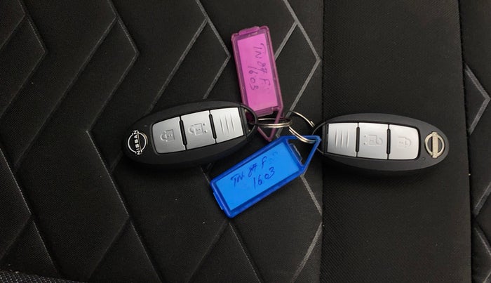 2024 Nissan MAGNITE XV PREMIUM, Petrol, Manual, 39,564 km, Key Close Up