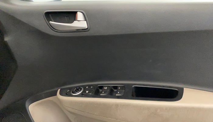 2015 Hyundai Grand i10 ASTA 1.2 KAPPA VTVT, Petrol, Manual, 77,615 km, Driver Side Door Panels Control