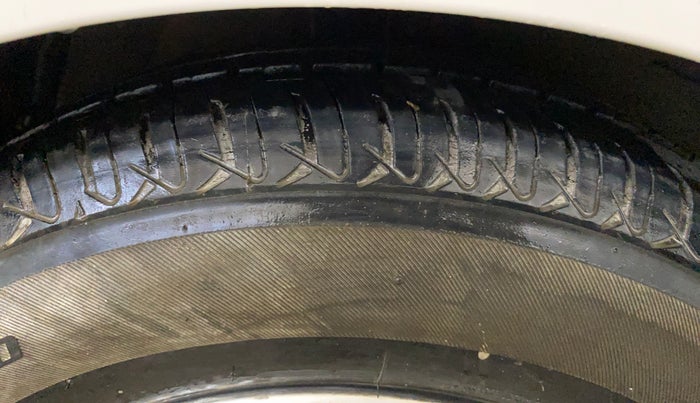 2015 Hyundai Grand i10 ASTA 1.2 KAPPA VTVT, Petrol, Manual, 77,615 km, Right Rear Tyre Tread