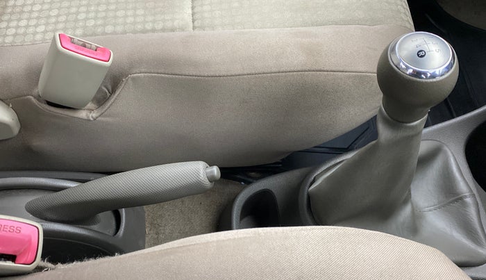 2013 Toyota Etios Liva G SP, Petrol, Manual, 65,960 km, Gear Lever