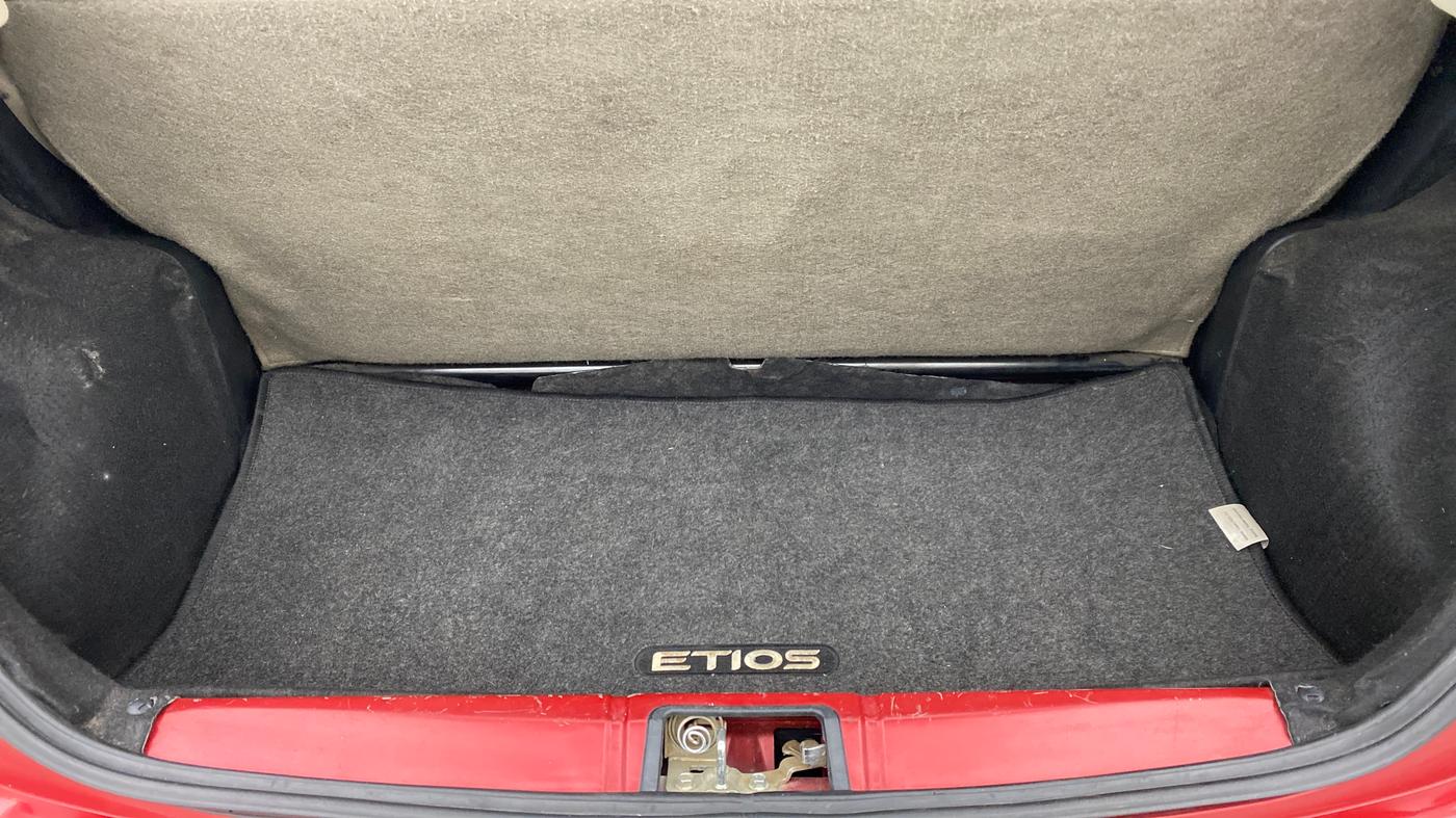 2013 Toyota Etios Liva G SP, Petrol, Manual, 65,960 km, Boot Inside