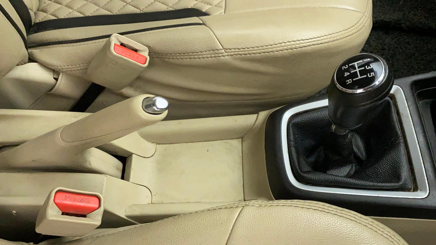 2019 Maruti Dzire VDI, Diesel, Manual, 89,272 km, Gear Lever